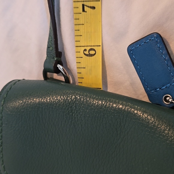 Coach Turn Lock Mini Crossbody Hunter Green Blue Tag Excellent Condition - Picture 12 of 13